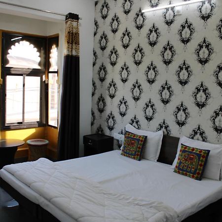 Hill Paradise Home Stay أُودايبور المظهر الخارجي الصورة