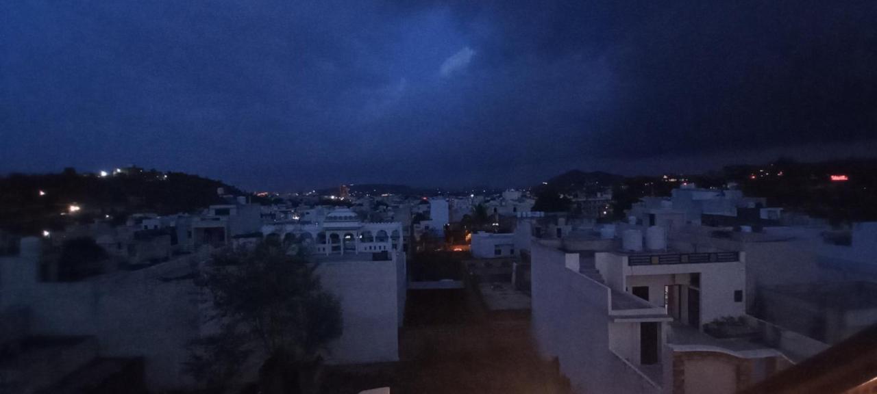 Hill Paradise Home Stay أُودايبور المظهر الخارجي الصورة