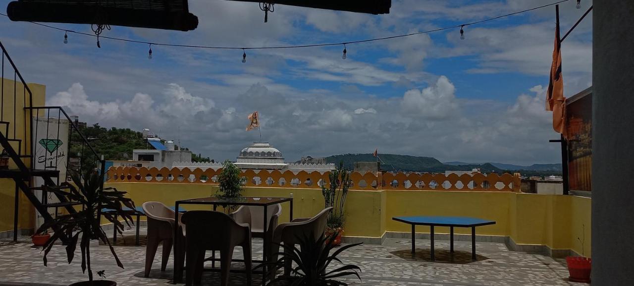 Hill Paradise Home Stay أُودايبور المظهر الخارجي الصورة