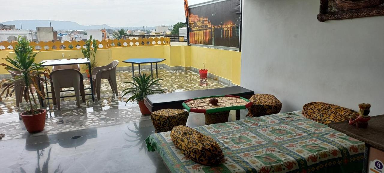 Hill Paradise Home Stay أُودايبور المظهر الخارجي الصورة